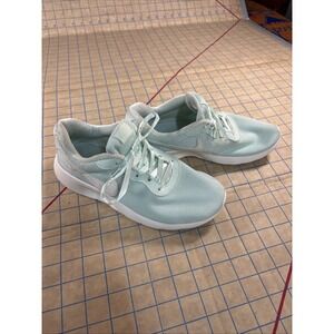 Nike Tanjun SE Igloo/Sail Woman's Size 6.5 Or 5Y